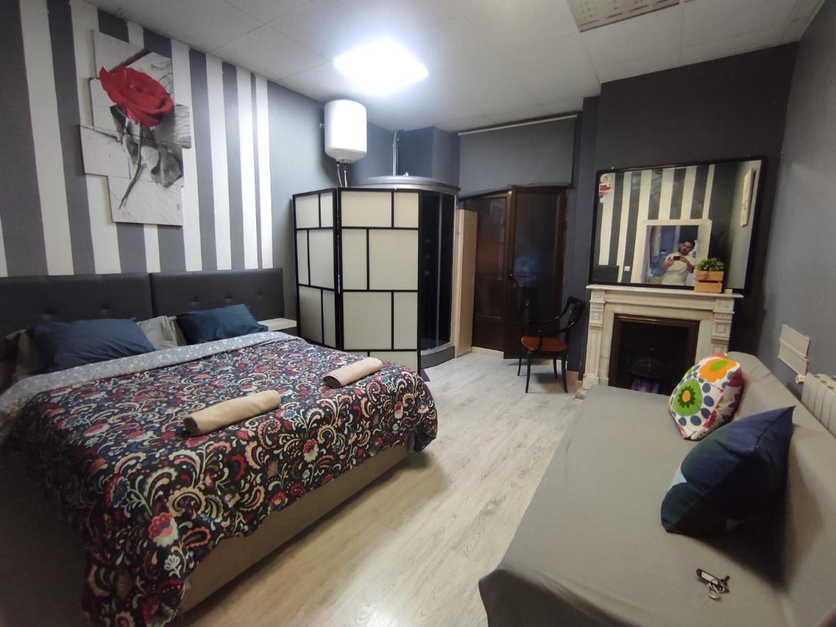 Parsa Homstay มาดริด ภายนอก รูปภาพ